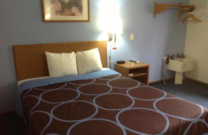 Super 8 By Wyndham Fayetteville Extérieur photo