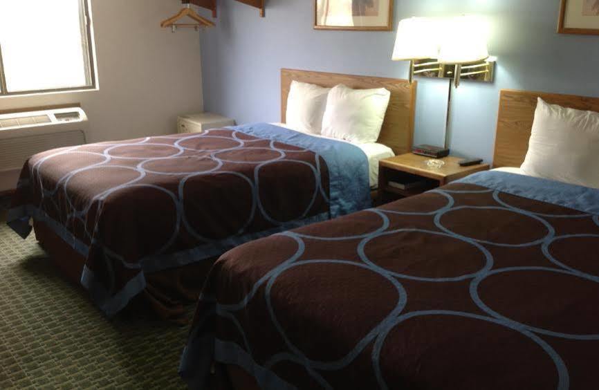 Super 8 By Wyndham Fayetteville Extérieur photo